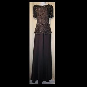 Formal Gown/Mother of the Bride/Groom by: Camille La Vie, Size 18, BRAND NEW!